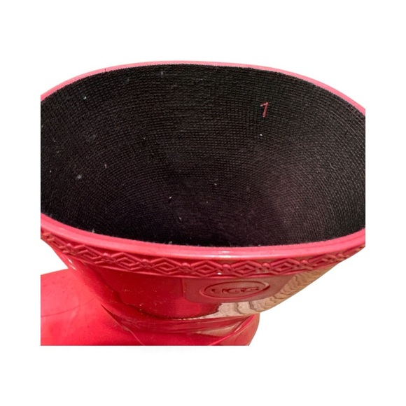 UGG Vibrant Pink Waterproof Boots - Picture 8 of 8